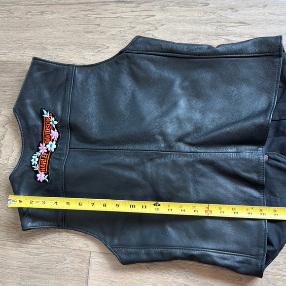 Harley-Davidson Women’s Medium Airbrushed Rose Betty Boop Vest - Picture 9 of 9